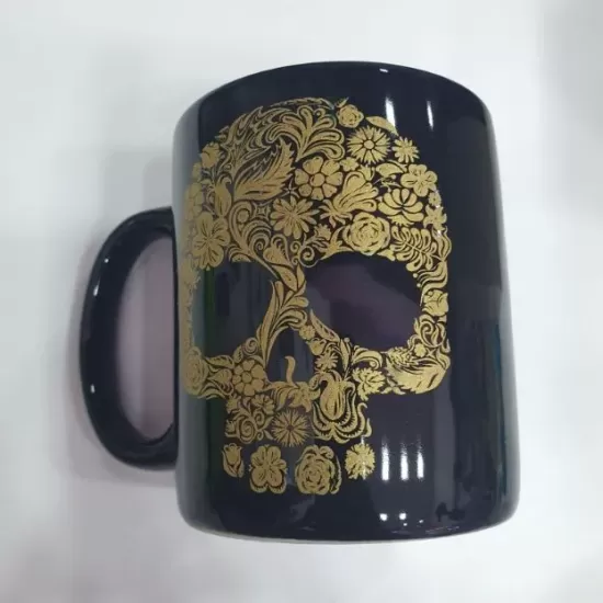 CANECA CAVEIRA DOURADA